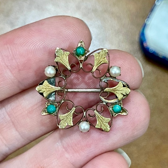 Antique Victorian 10k Yellow Gold Turquoise Pearl Ivy Leaf Wreath Brooch - Picture 10 of 10